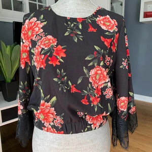 **KONTROL Lace Bell Sleeve Top